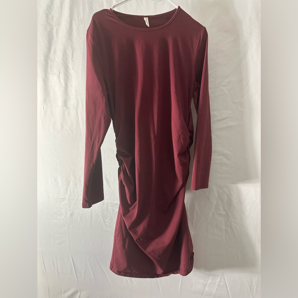 ⭐️5/25⭐️Long Sleeve Ruched Burgundy Midi Dress